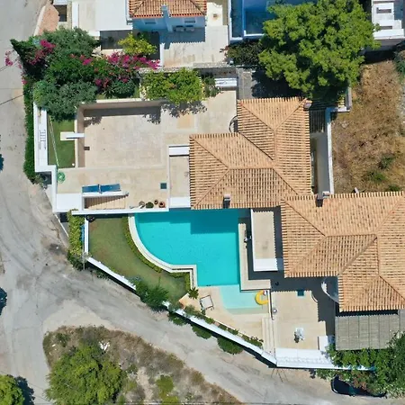 Casa vacanze Art With Pool Porto Heli