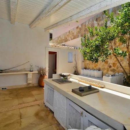 Art With Pool * Porto Heli