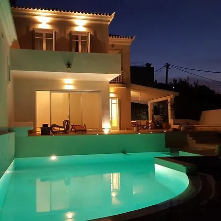 Vakantiehuis Art With Pool