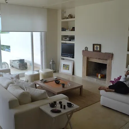 Vakantiehuis Art With Pool Porto Cheli