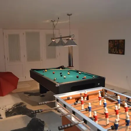 Vakantiehuis Art With Pool *